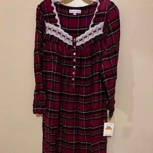 Eileen West small burgundy, red long maxi gown